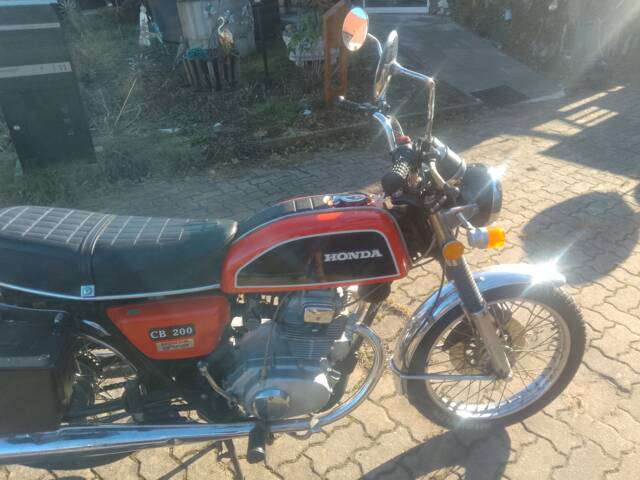 Honda CB 200