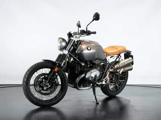 BMW R NineT