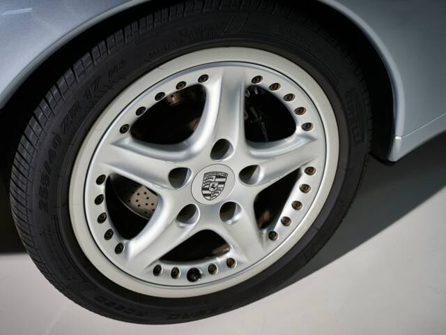 Porsche 911 Carrera