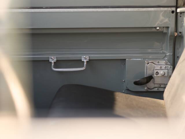 Land Rover 88