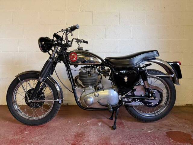 BSA DBD 34 Gold Star