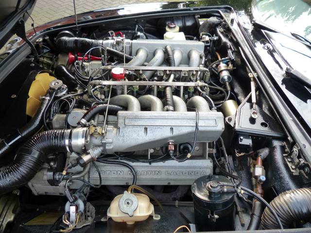 Aston Martin V8 EFi Volante