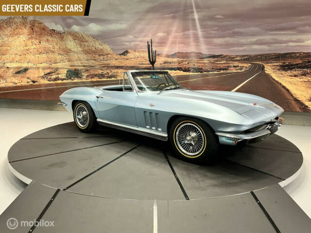 Afbeelding 1/33 van Chevrolet Corvette Sting Ray Convertible (1966)