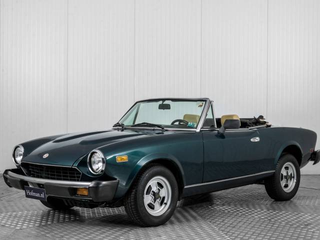 Image 1/50 de FIAT Spider 2000 (1980)