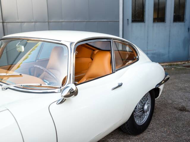 Jaguar E-Type 4.2