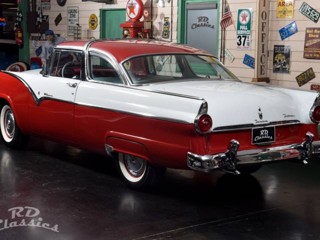 Imagen 1/50 de Ford Fairlane Victoria (1955)