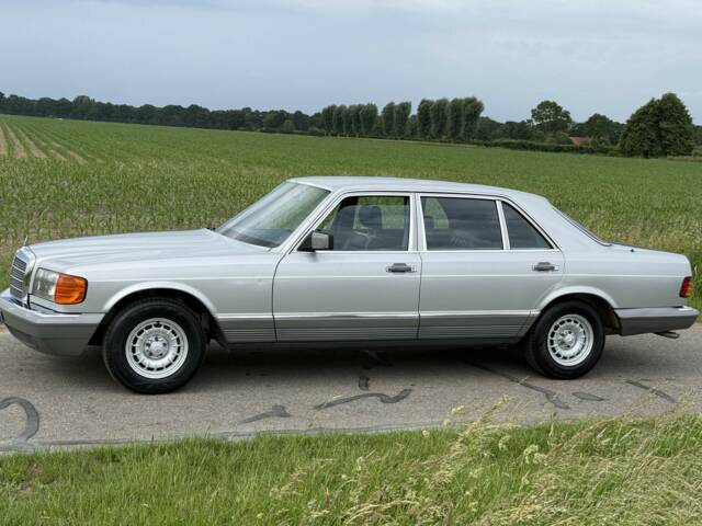Mercedes-Benz 500 SEL