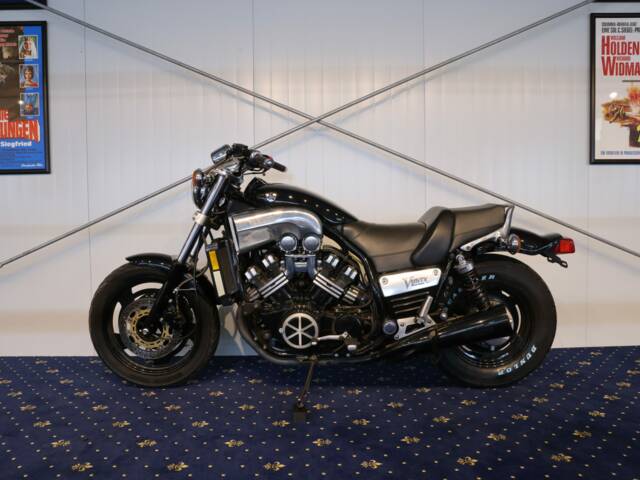 Yamaha V-Max 1200