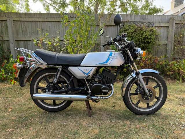 Yamaha RD 125 DX