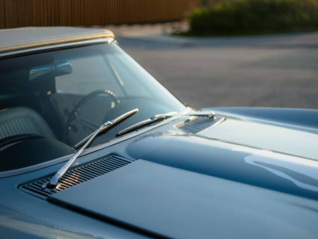 Chevrolet Corvette Sting Ray Convertible