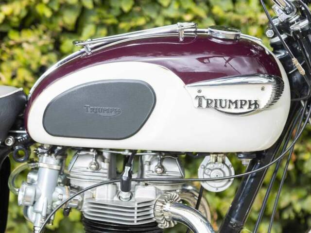 Triumph Bonneville T120TT