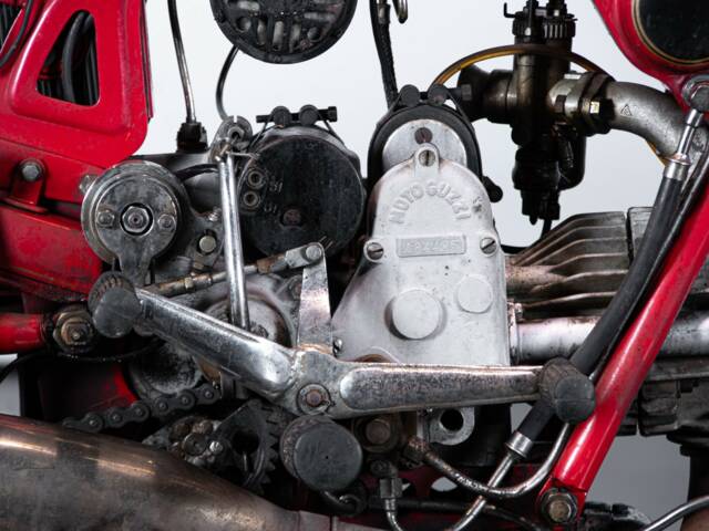 Moto Guzzi 250 SS