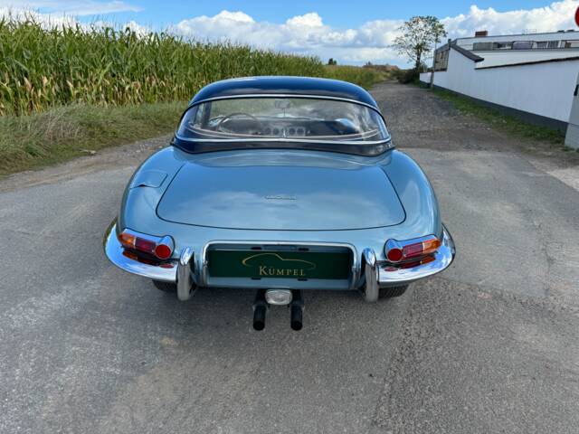 Jaguar E-Type 3.8 Flat Floor