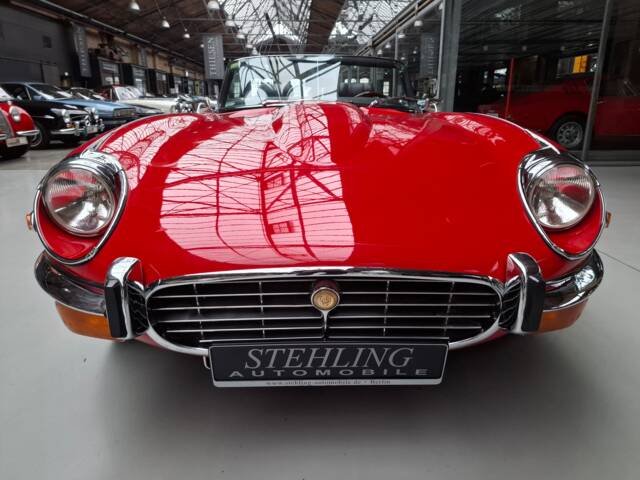 Jaguar E-Type V12