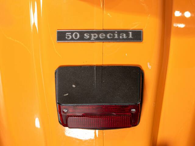 Piaggio Vespa 50 N Special