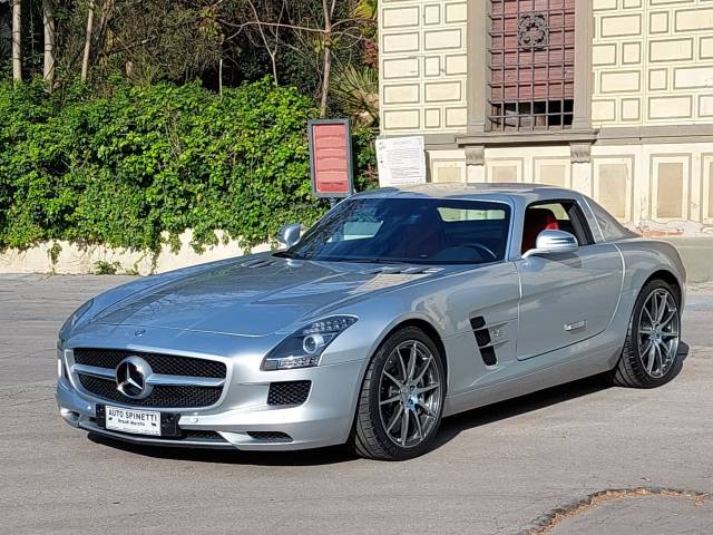 Mercedes-Benz SLS AMG
