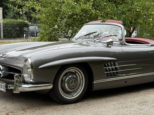 Mercedes-Benz 300 SL Roadster