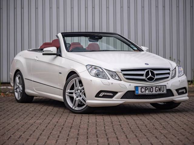 Image 1/8 of Mercedes-Benz E 350 CDI BlueEFFICIENCY (2010)