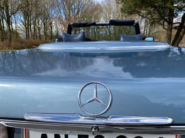 Mercedes-Benz 450 SL