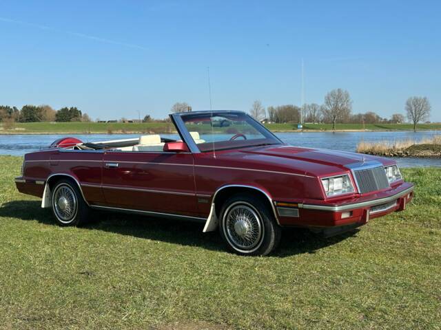 Bild 1/6 von Chrysler Le Baron (1985)