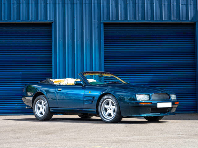 Bild 1/36 von Aston Martin Virage Volante (1995)