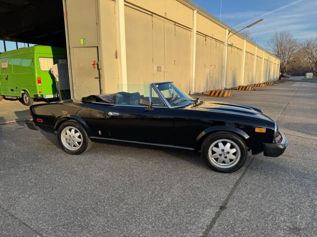 Imagen 1/24 de FIAT Spider 2000 (1981)