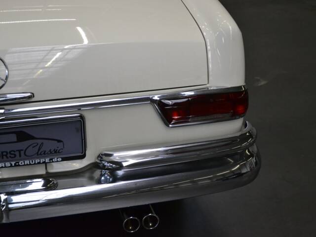 Mercedes-Benz 250 SE