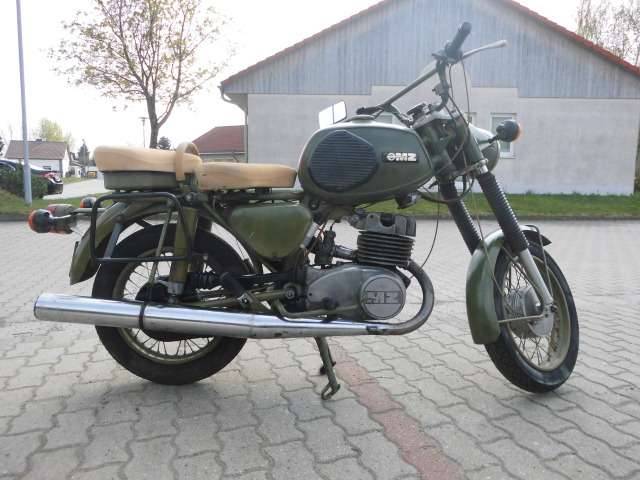 Bild 1/19 von MZ DUMMY (1975)
