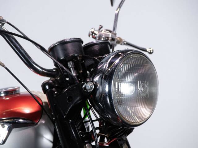 Triumph T 100 Daytona