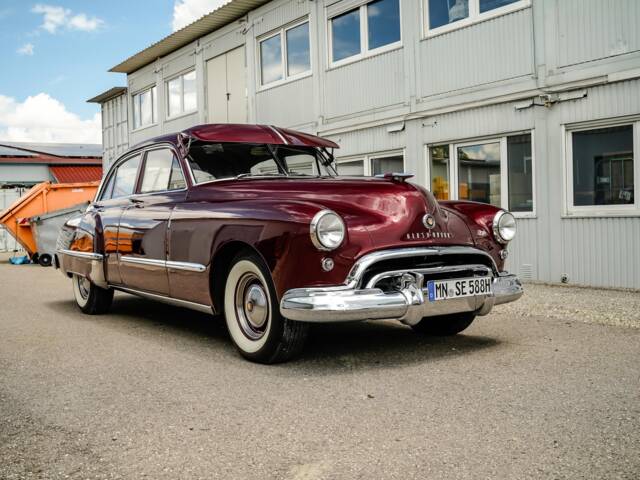 Bild 1/27 von Oldsmobile 98 Sedan (1948)