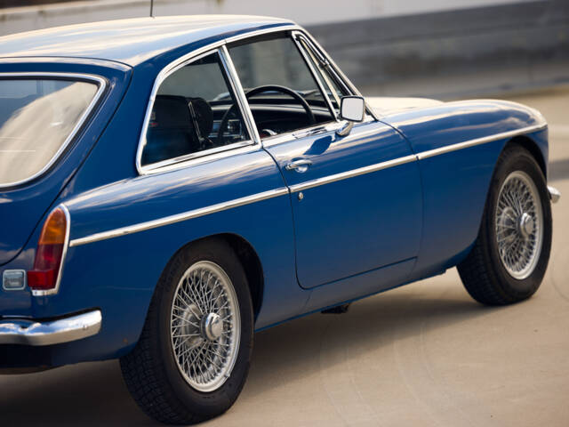 MG MGC GT