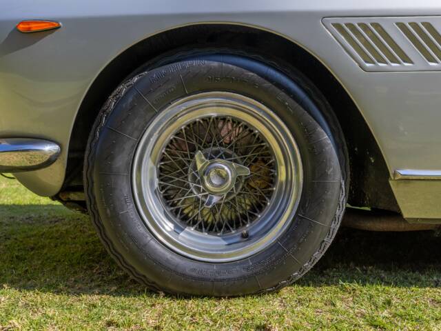 Ferrari 330 GT 2+2