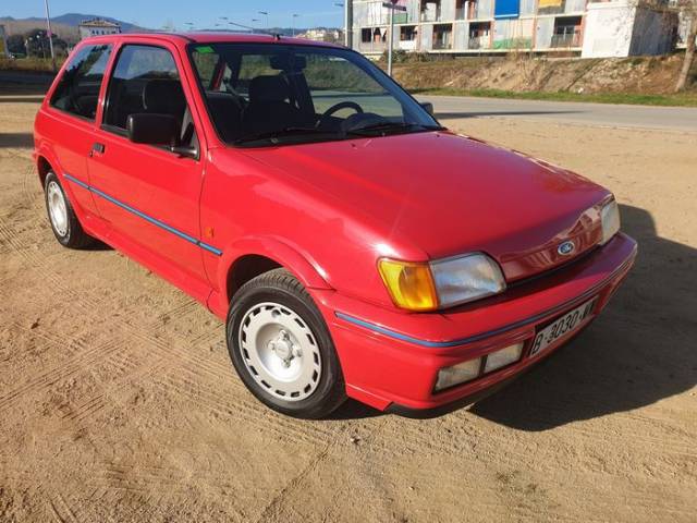 Image 1/9 of Ford Fiesta XR2i (1991)