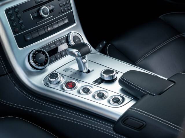 Mercedes-Benz SLS AMG