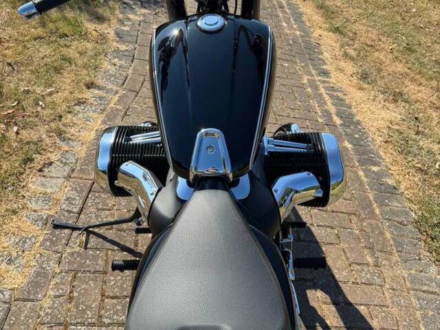 BMW R 18