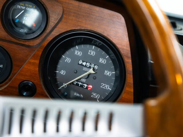 FIAT Dino 2400 Coupe