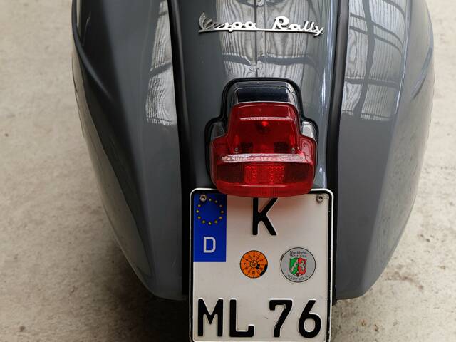 Piaggio Vespa 200 Rally