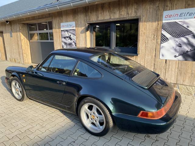 Porsche 911 Carrera 4