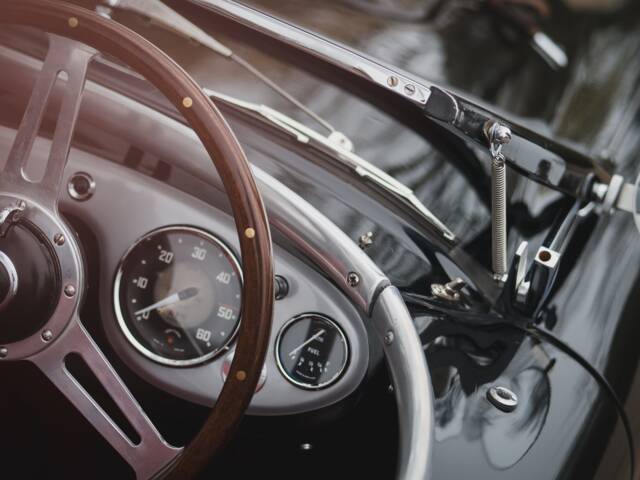 Austin-Healey 100/4 (BN2)