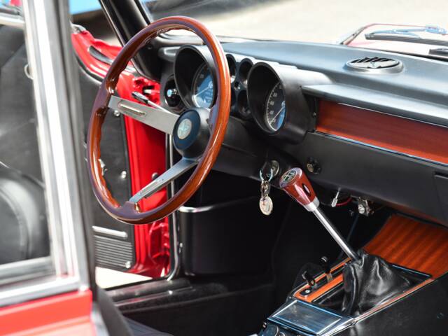 Alfa Romeo 2000 GT Veloce