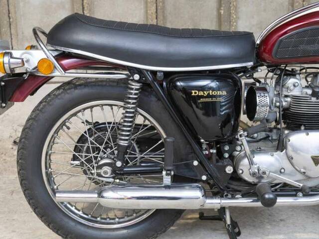 Triumph T 100 R Daytona