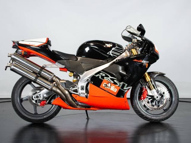 Aprilia RSV 1000 V60