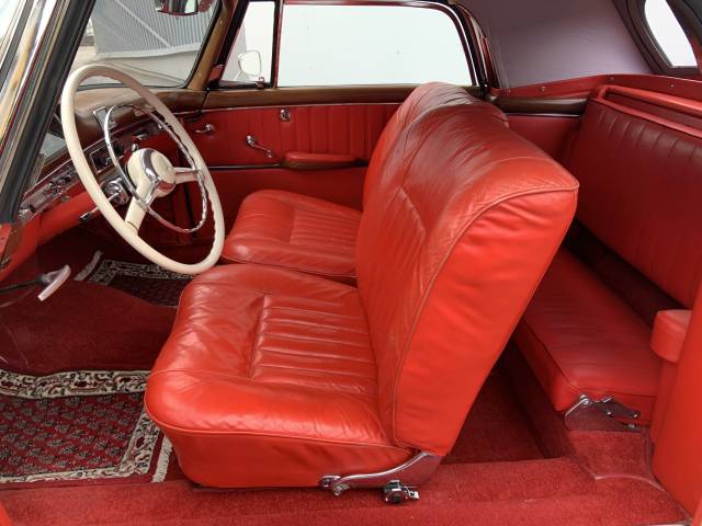 Mercedes-Benz 220 S Cabriolet