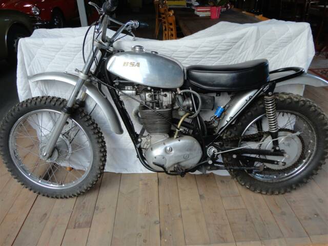 Image 1/8 de BSA DUMMY (1971)