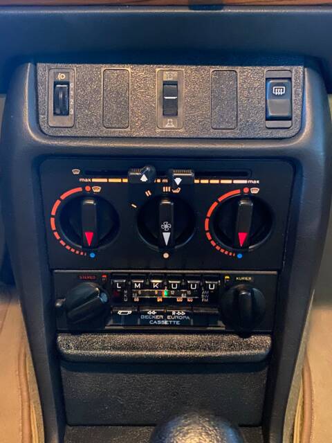 Mercedes-Benz 300 D