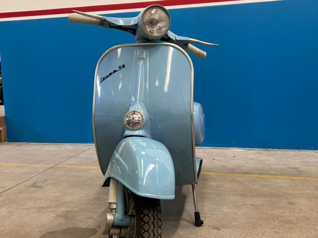 Piaggio Vespa 90