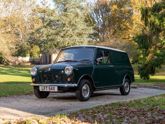 Image 1/11 of Morris Mini Van (1981)