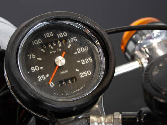 Triumph T 150 V Trident