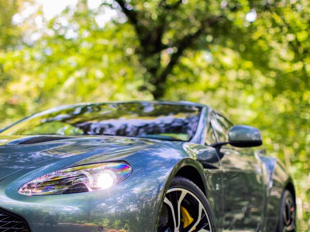 Aston Martin V12 Zagato