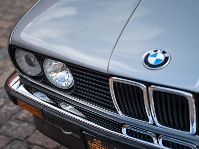 BMW 325i